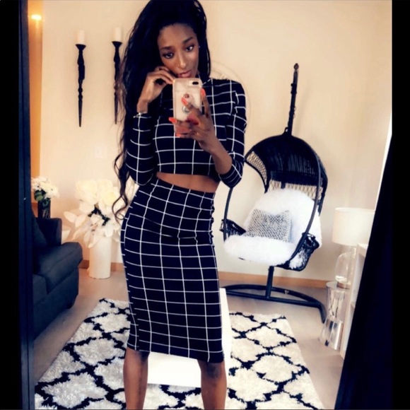 ✨LAST 1✨Chic Classy Skirt Set✨✨ - Picture 2 of 4